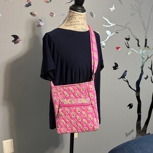 Vera Bradley Pink Paisley Crossbody Bag Retired Vintage Bermuda Pink Pattern